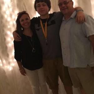 Meet your Posher, Levi